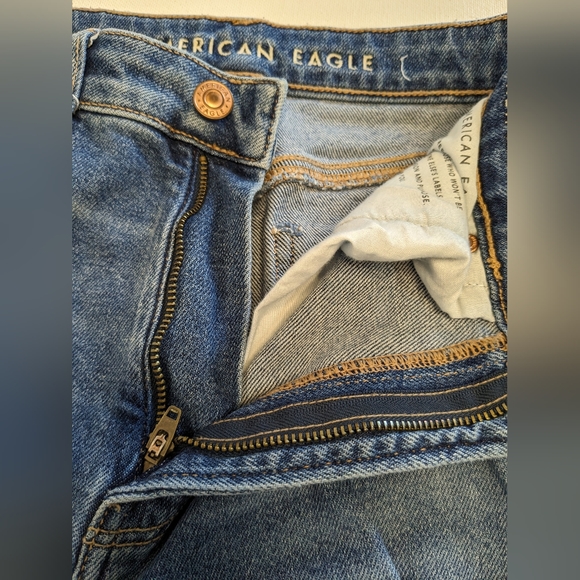 American Eagle Jeggings Women's Denim Jeans size 4 Distressed High Rise M-1 - Picture 2 of 11